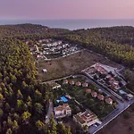 Sani Polyastron Hotel&spa 4*