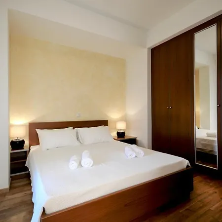 Sani Polyastron & Hotel