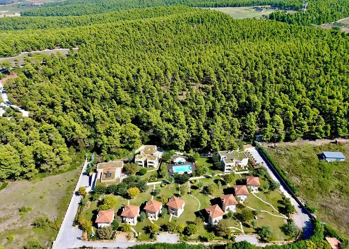 Sani Polyastron & Sani (Chalkidiki)