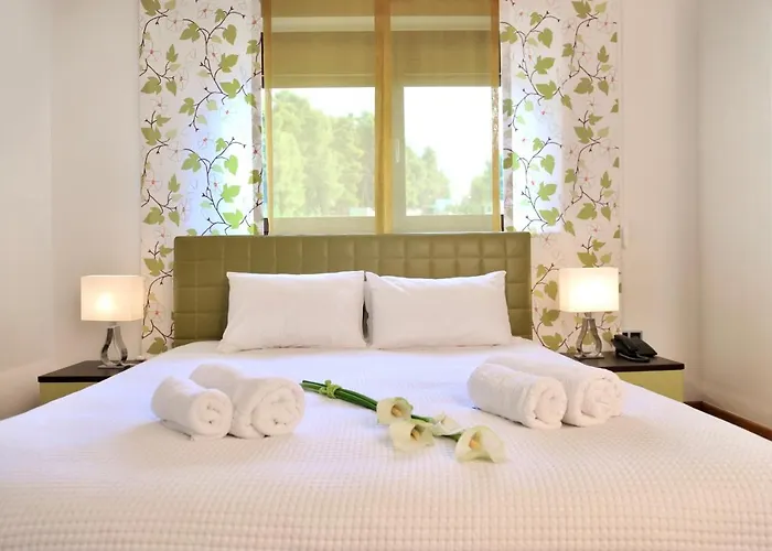 Sani Polyastron & Hotel