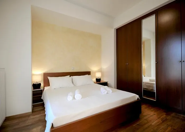 Sani Polyastron & Hotel