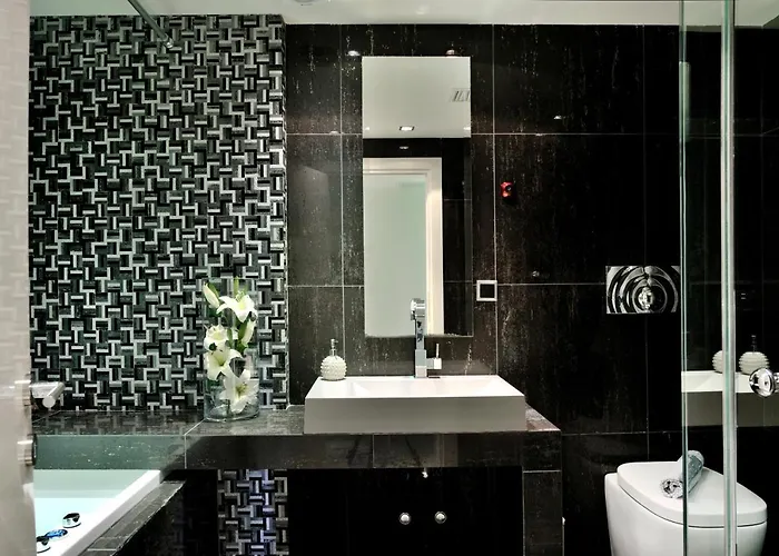 Sani Polyastron & Hotel 4*