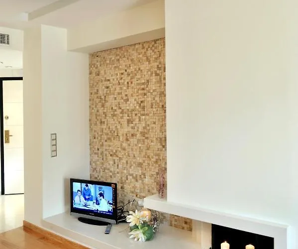 Sani Polyastron & Hotel 4*